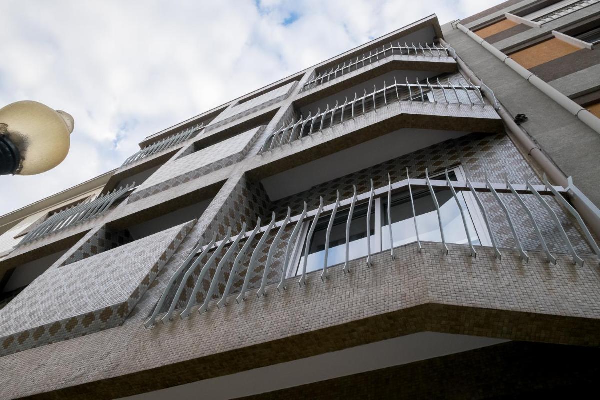 Simon Guest Apartments - Housity