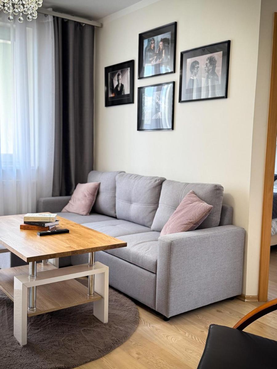 Apartament Orange Piastowska - Hizvo