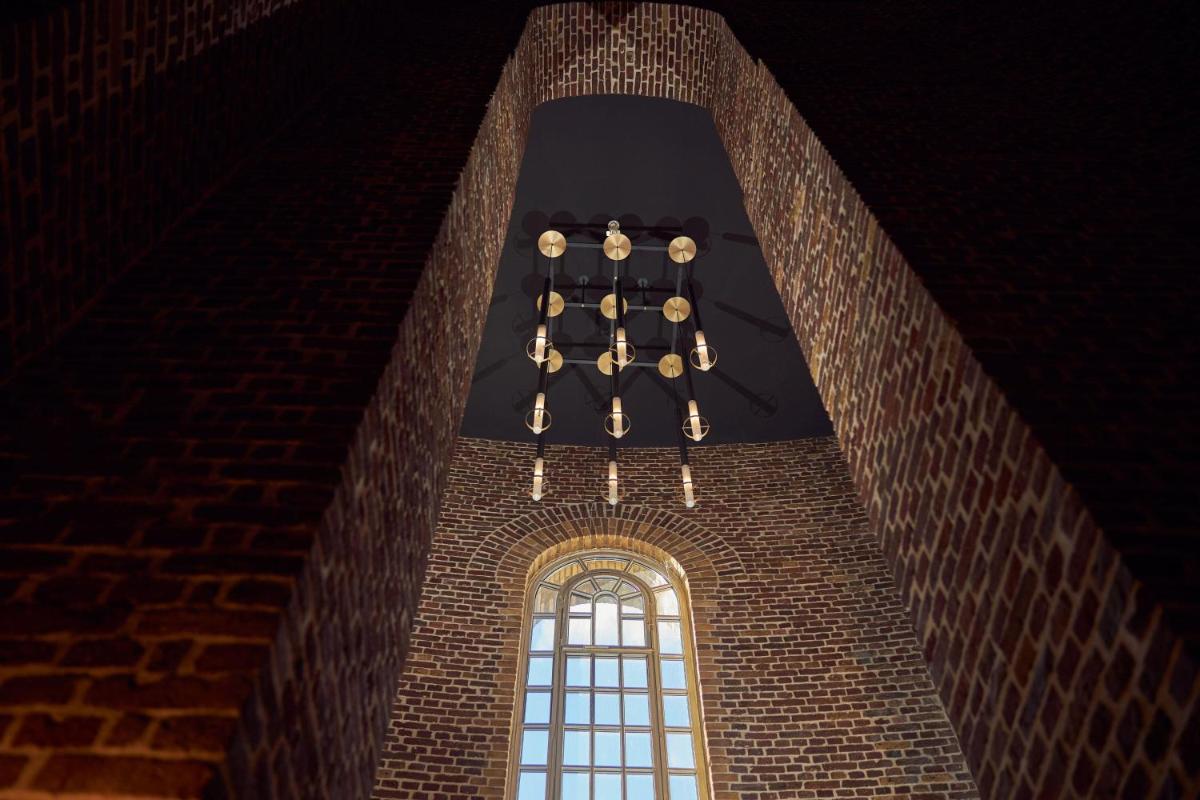 Wasserturm Hotel Cologne, Curio Collection by Hilton - Housity