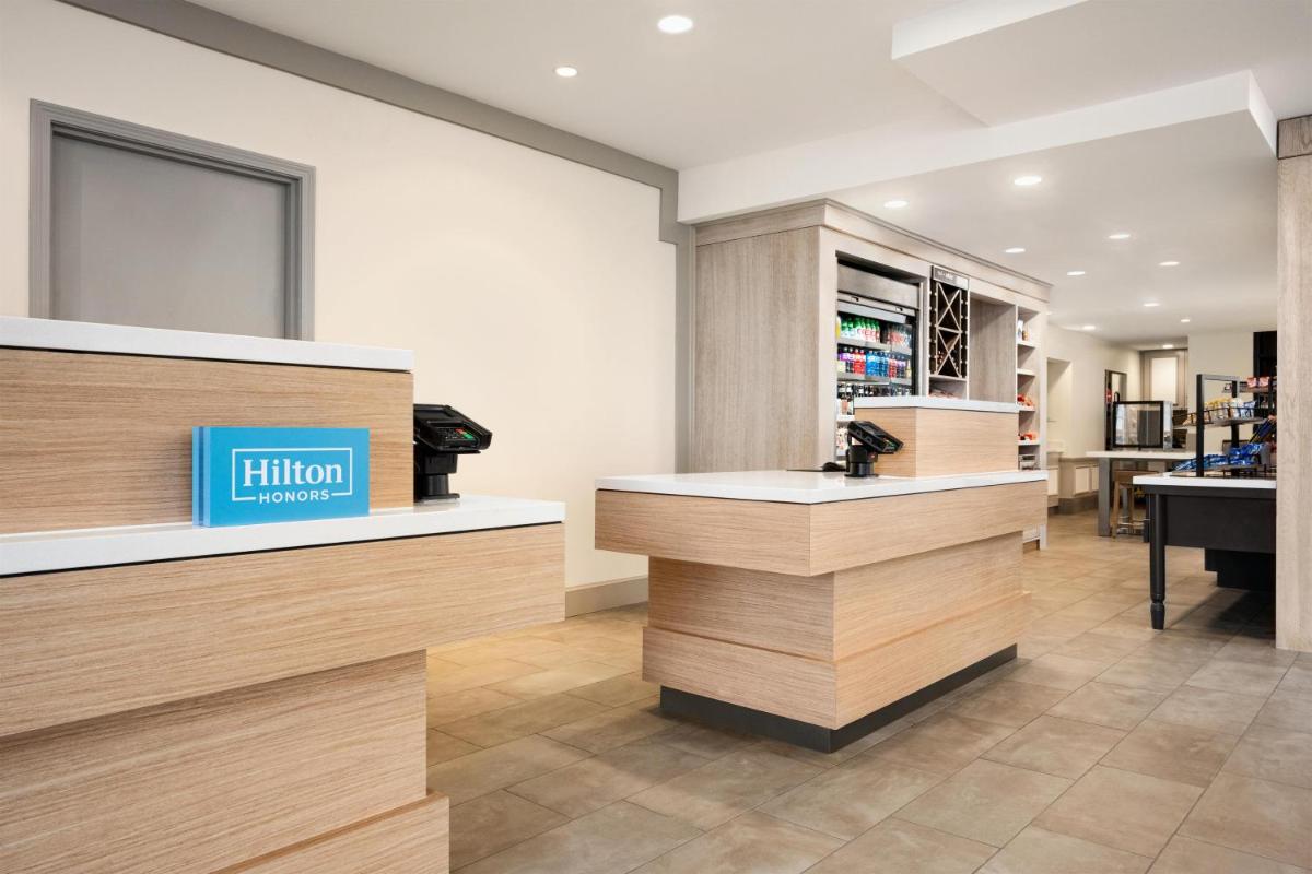 Hilton Garden Inn Fort Collins - Housity