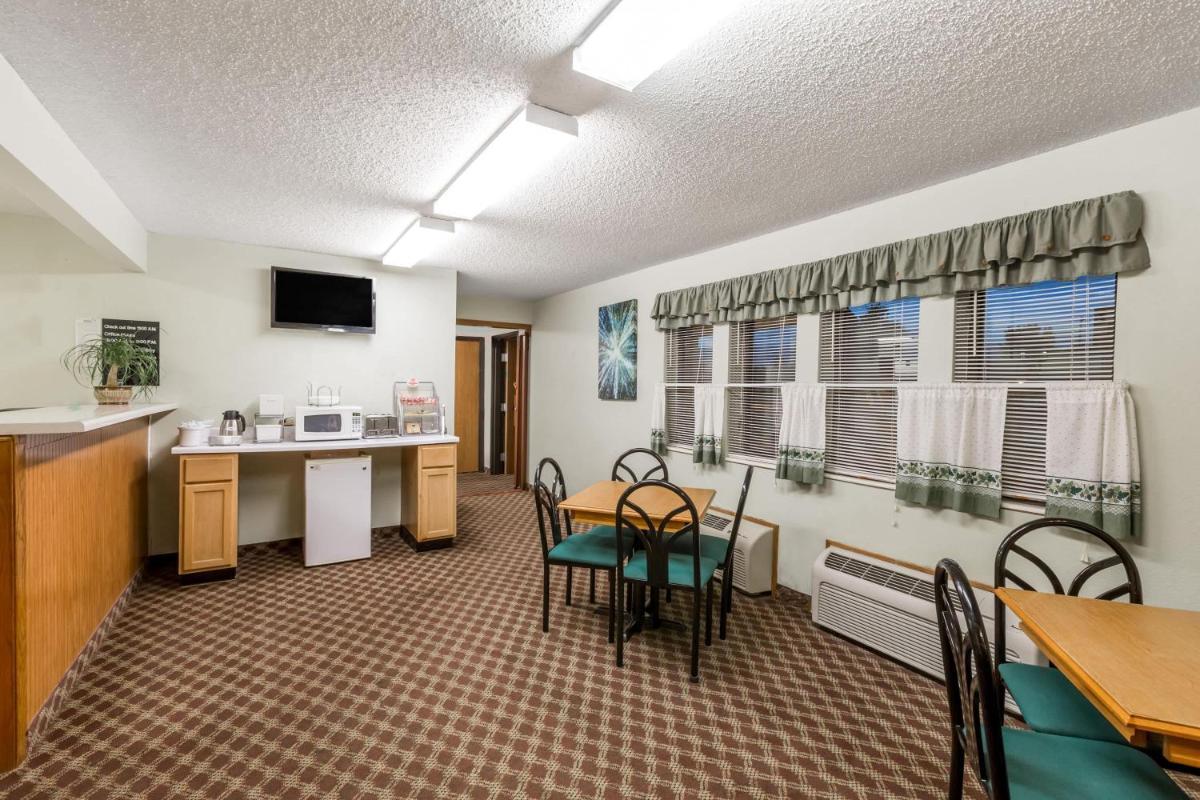 Travelodge by Wyndham Lamoni - Housity