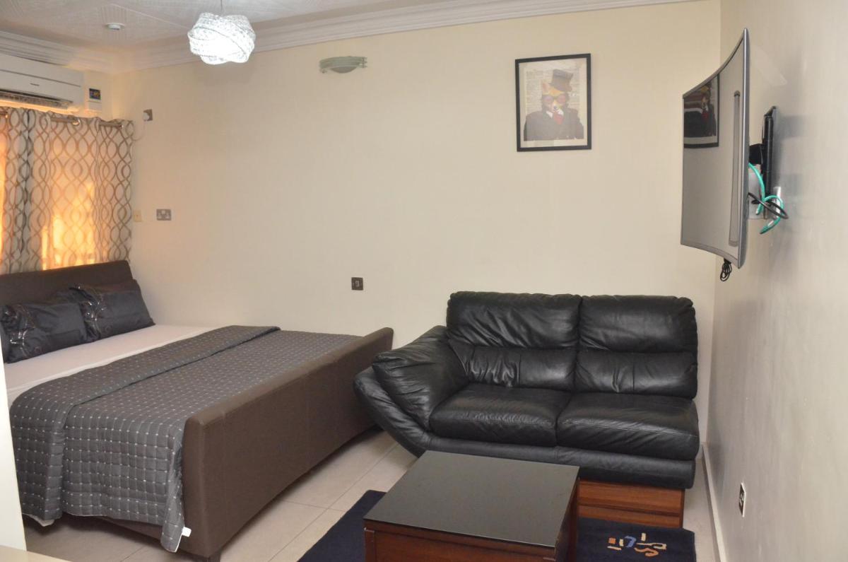 Platinum Inn Gee Hotel - Housity