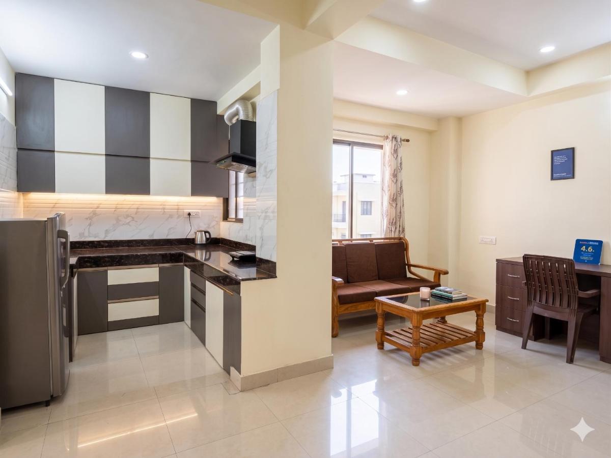 Entire Apartment -Pradhan Nagar Middle of the city - Housity