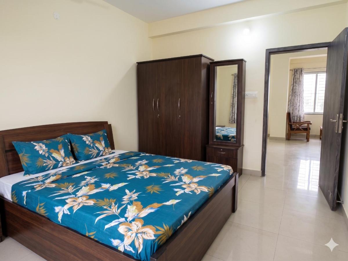Entire Apartment -Pradhan Nagar Middle of the city - Housity