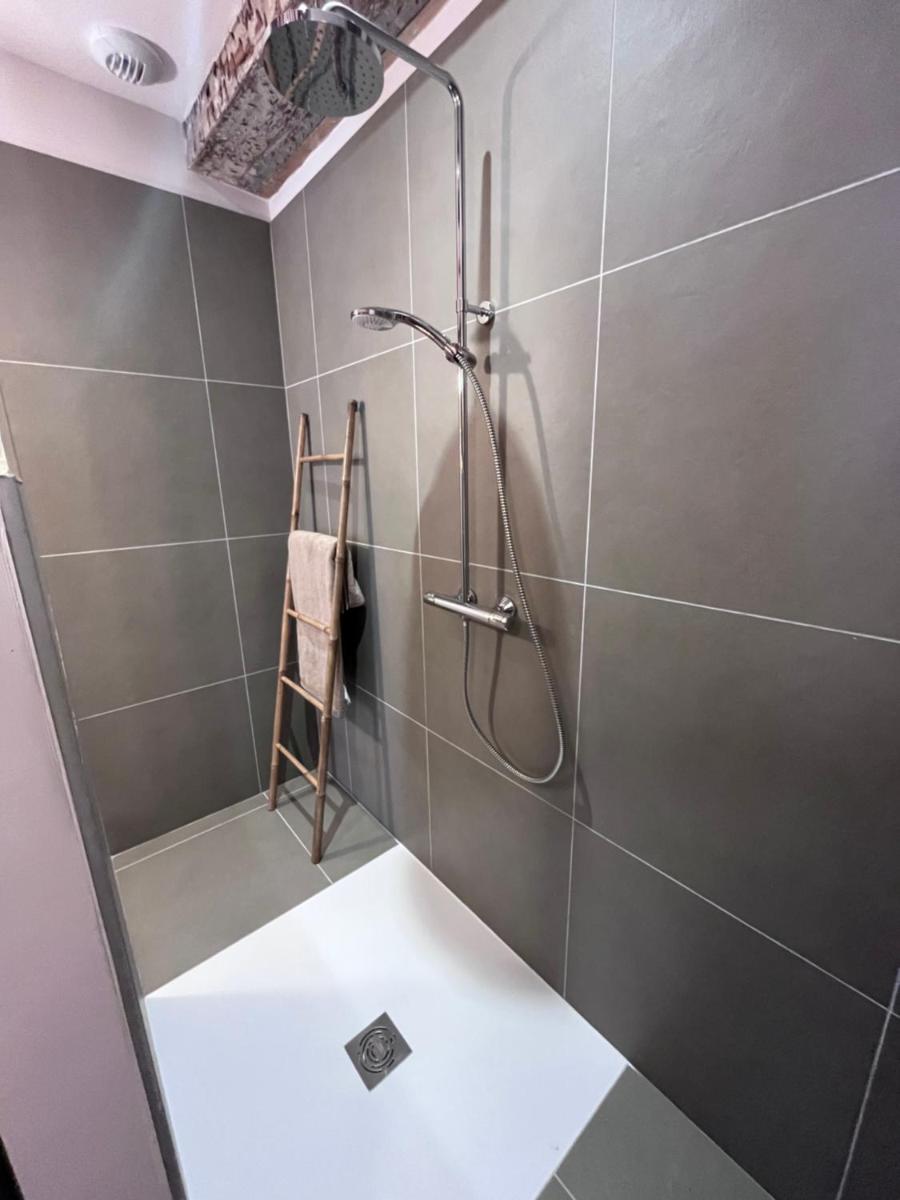 Chambre d'Hôtes avec jacuzzi en option, Zaza la Maison - Housity