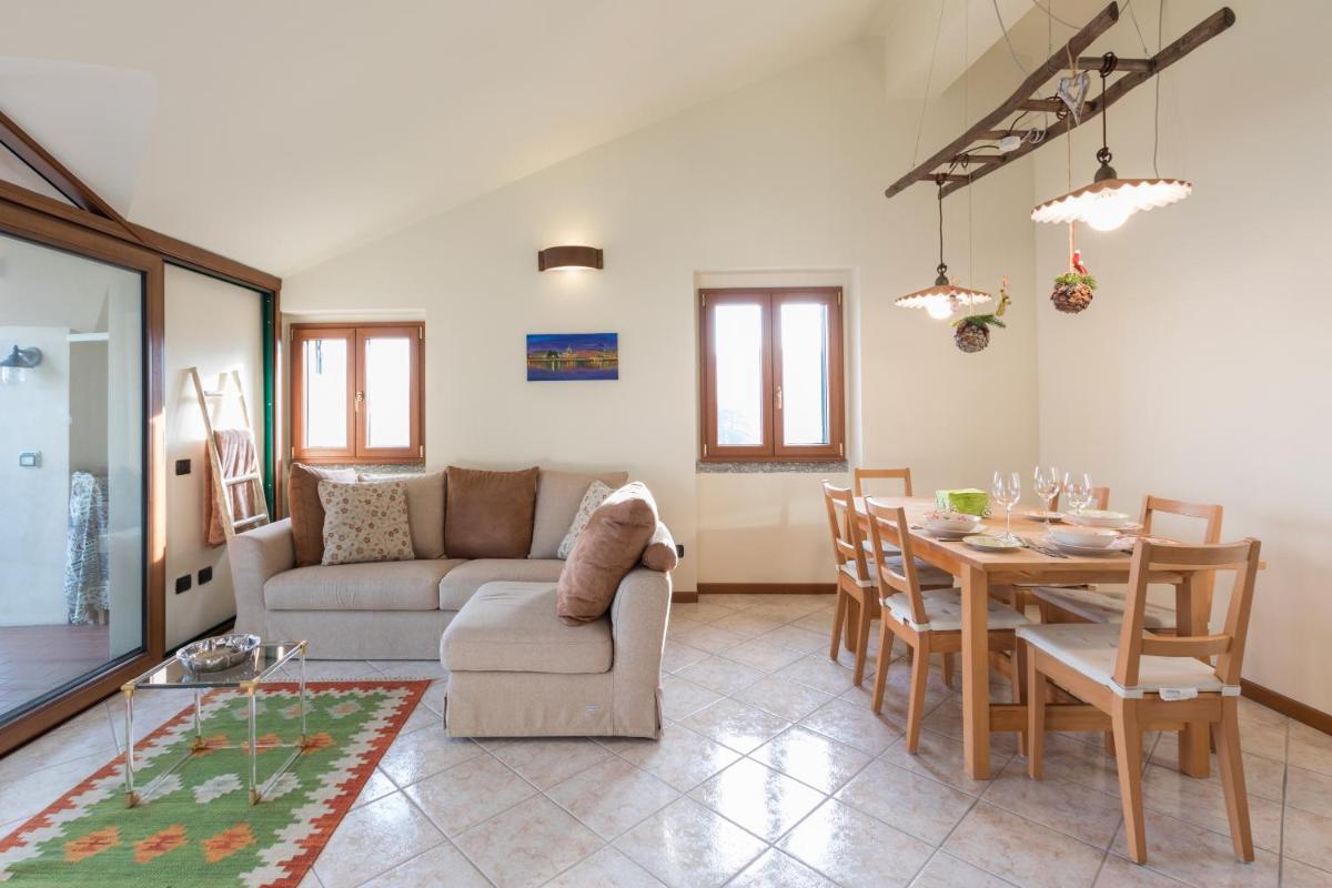 Civenna Lake View by Wonderful Italy - Housity