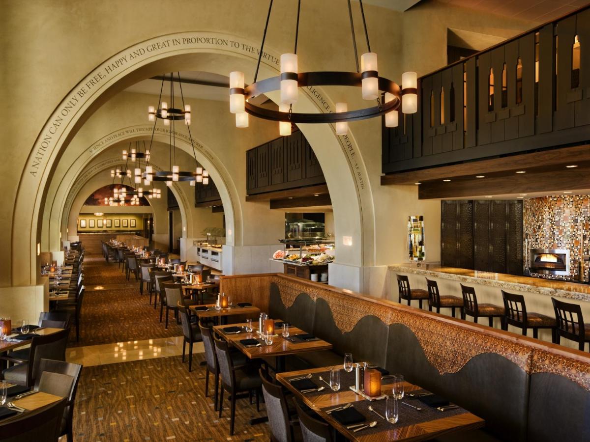 AT&T Hotel & Conference Center - Housity