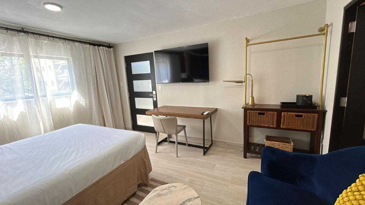 Metro Art Hotel - Hizvo