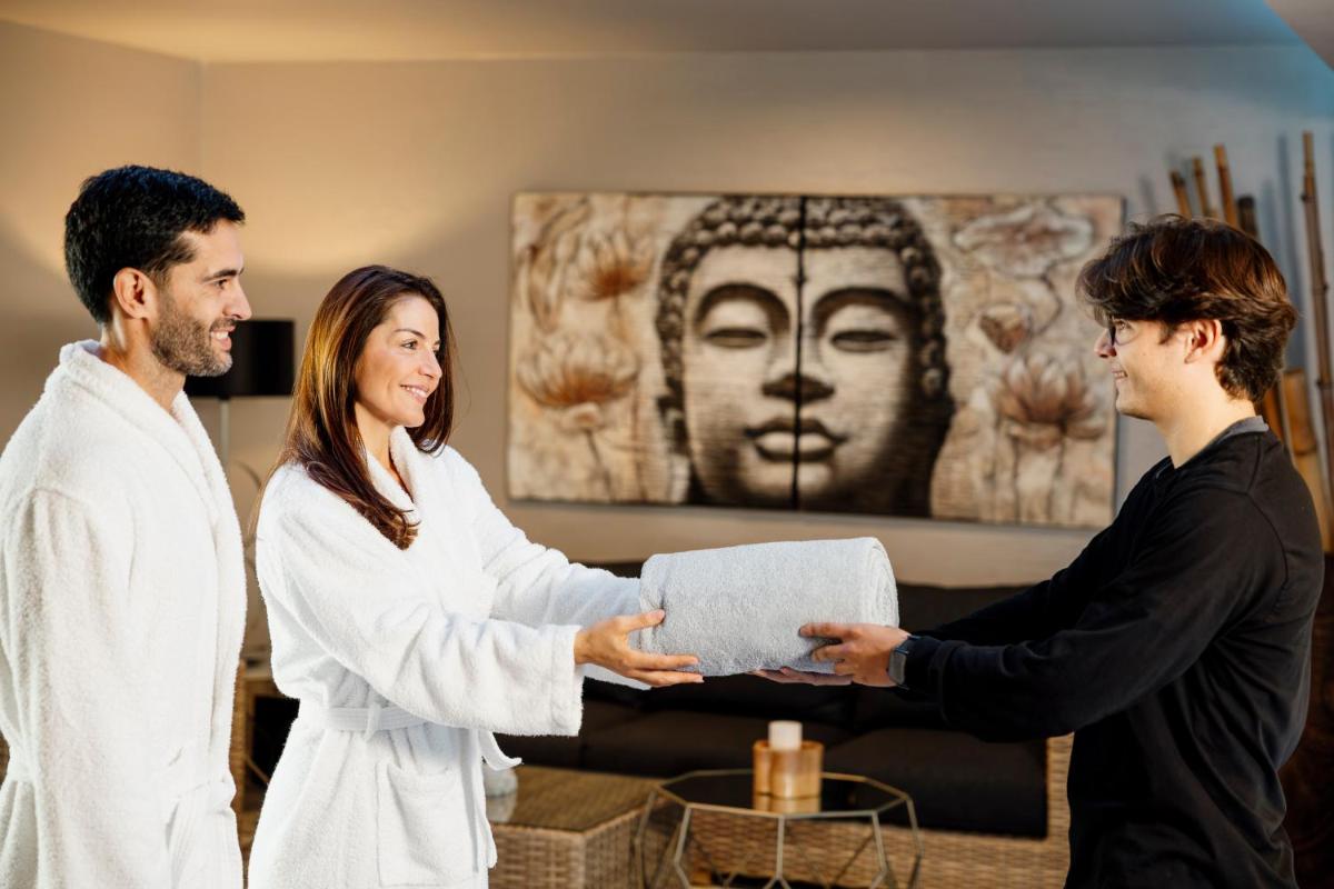 Os clientes hospedados em Hotel Cascais Miragem Health & Spa