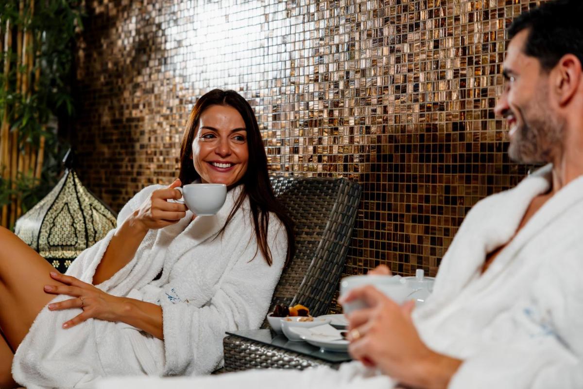 Os clientes hospedados em Hotel Cascais Miragem Health & Spa