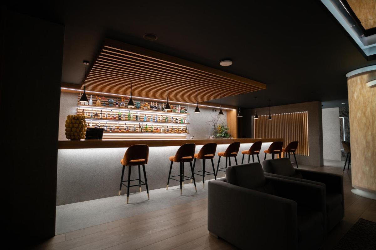 A área de bar ou lounge em Alambique - Hotel Resort & Spa