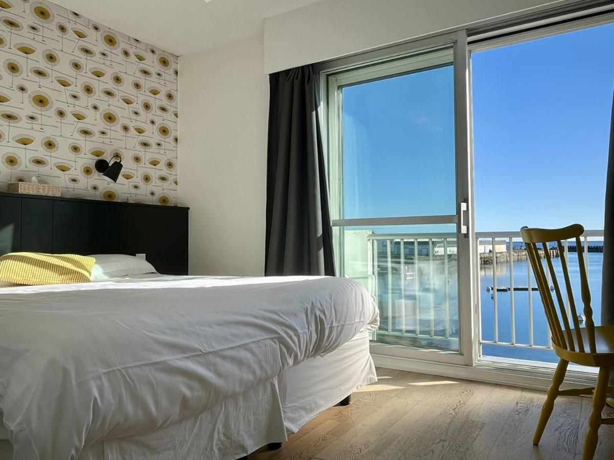 Logis Hotel Du Port - Housity