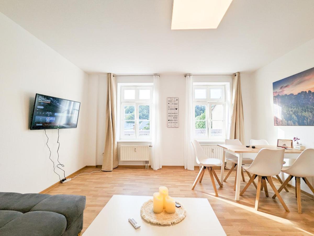 Urlaubsmagie - Ferienwohnung Farngrün - Sauna & Saisonaler Pool, bis zu 10P - Housity