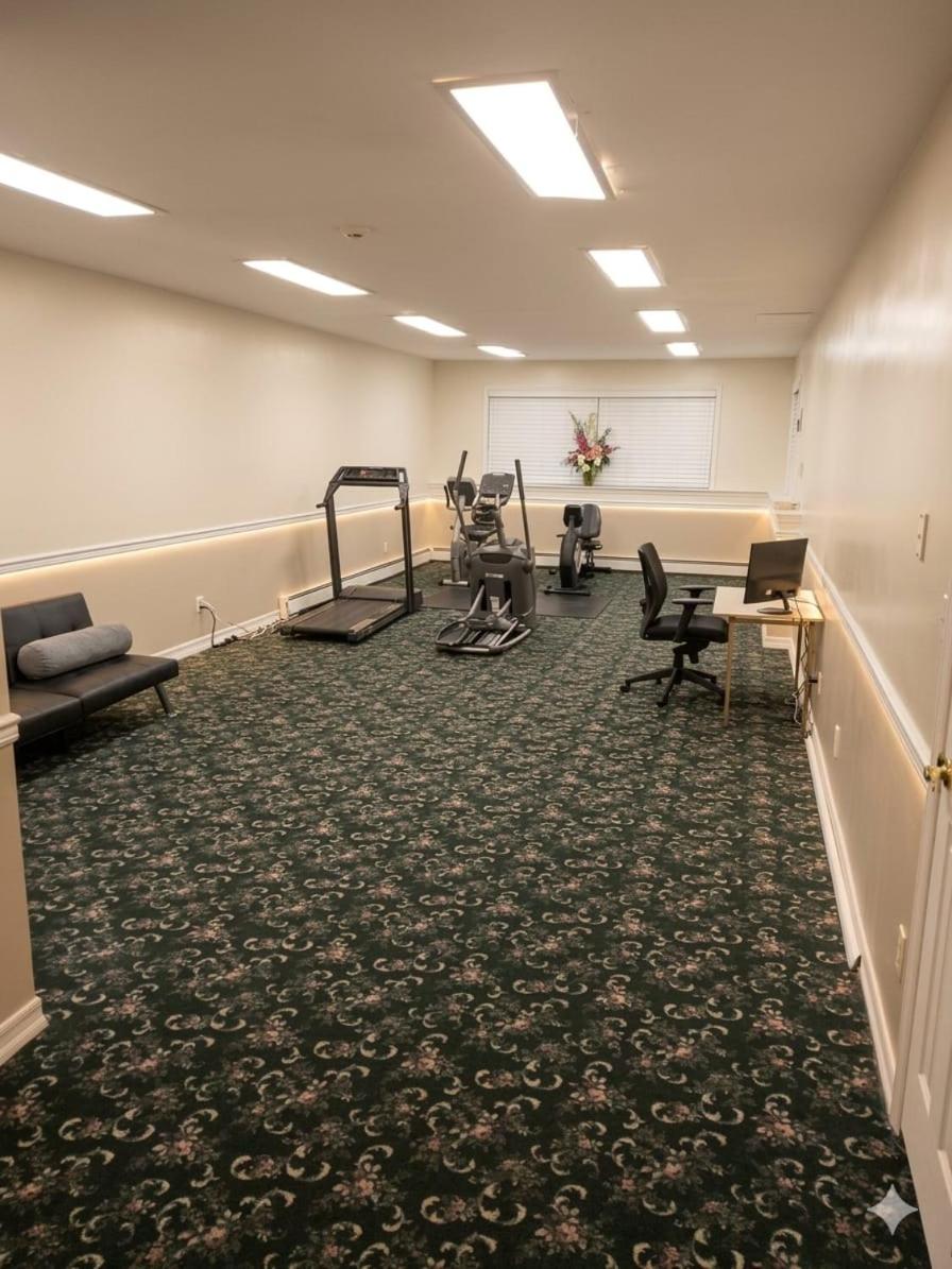 Monsey mansion - Housity
