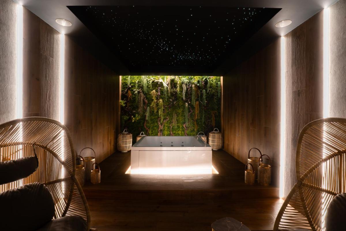 Uma área de estar em Alambique - Hotel Resort & Spa
