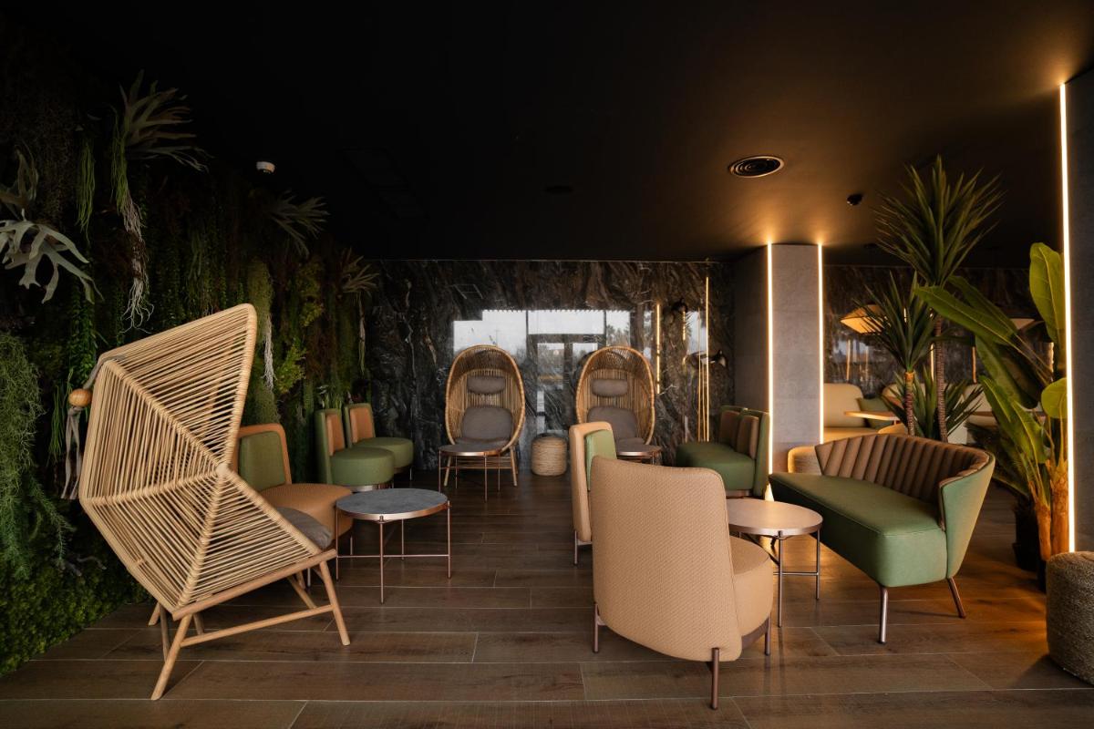 Uma área de estar em Alambique - Hotel Resort & Spa