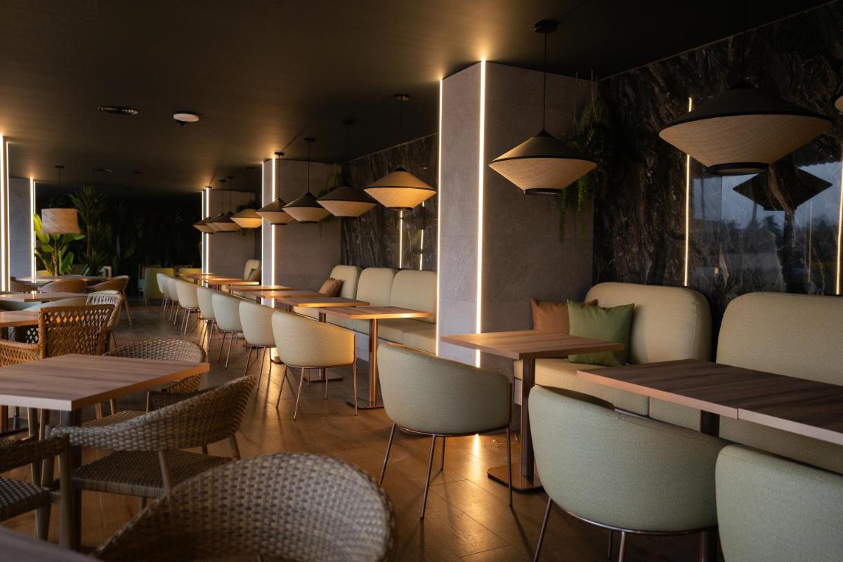 Uma área de estar em Alambique - Hotel Resort & Spa