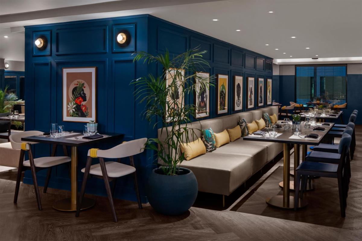 ROK Hotel Kingston Tapestry Collection By Hilton - Housity