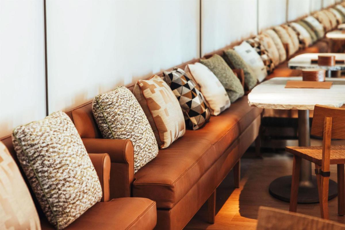 Coin salon dans l'établissement Hotel SAX Paris, LXR Hotels & Resorts