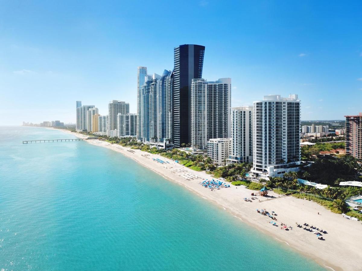 DoubleTree by Hilton Ocean Point Resort - North Miami Beach - Housity