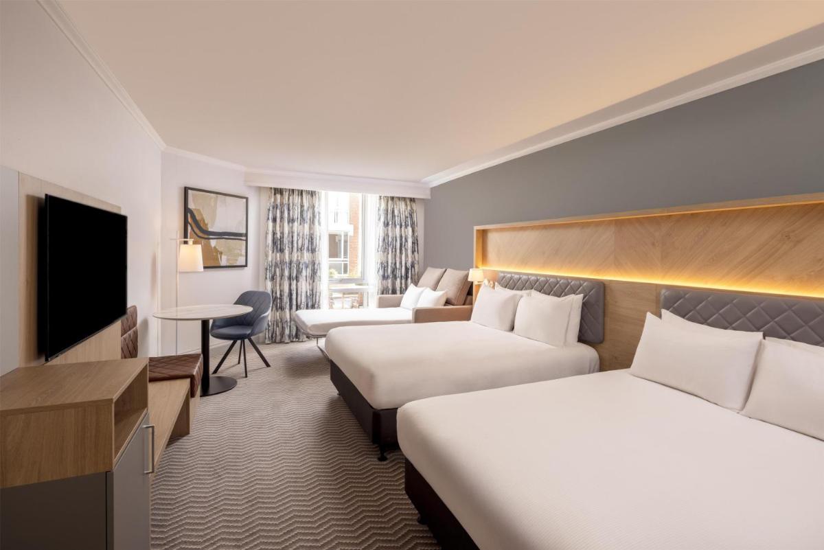 Hilton Northampton Hotel - Housity