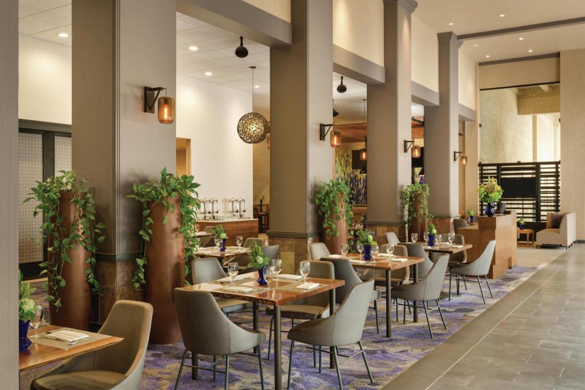 Hilton Scottsdale Resort & Villas - Housity