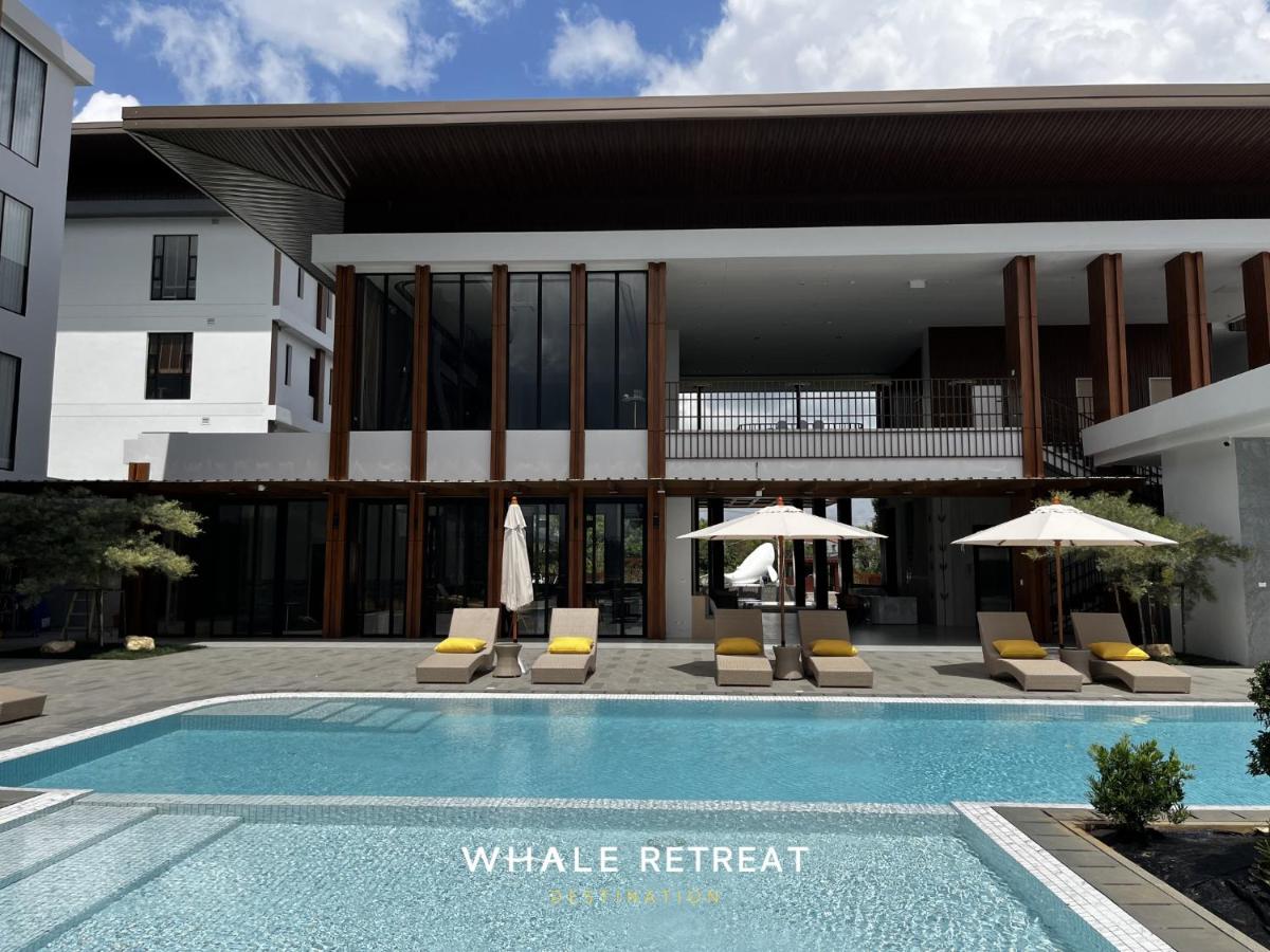 Whale Retreat Destination - Housity