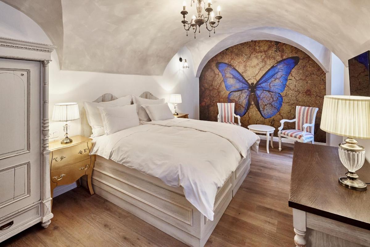 Maison Bistro & Hotel - Housity