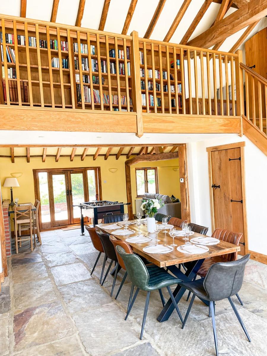 Coft Hall Barn - English Countryside Retreat - Housity