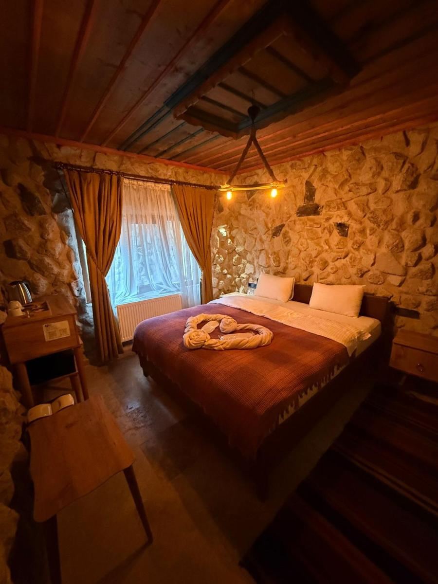 Stone Owl Otel & Restaurant - Housity