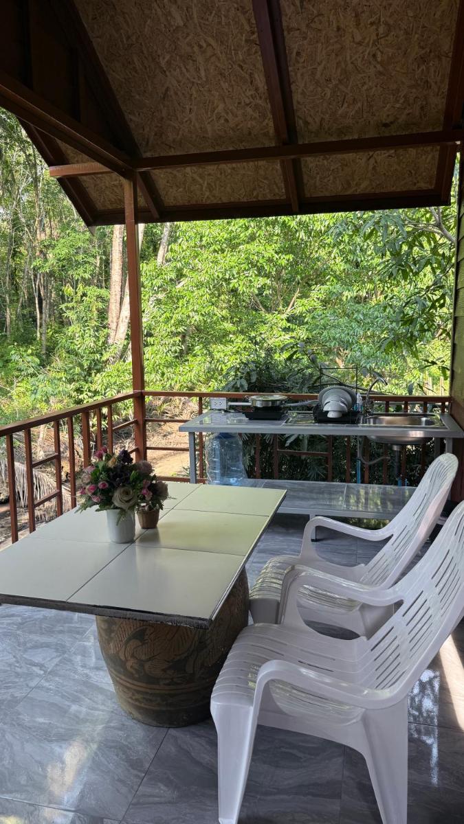 Pink Kangaroo Bungalows - Housity