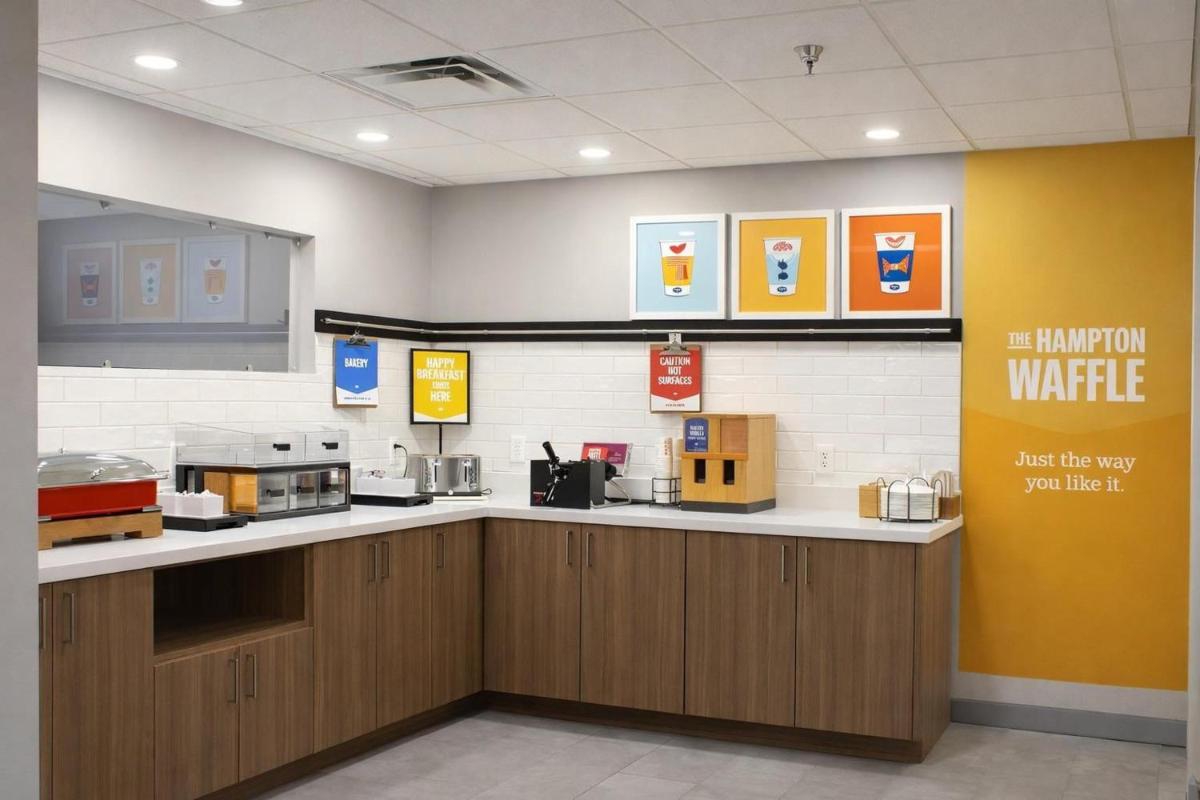 Hampton Inn by Hilton Washington Court House - Housity