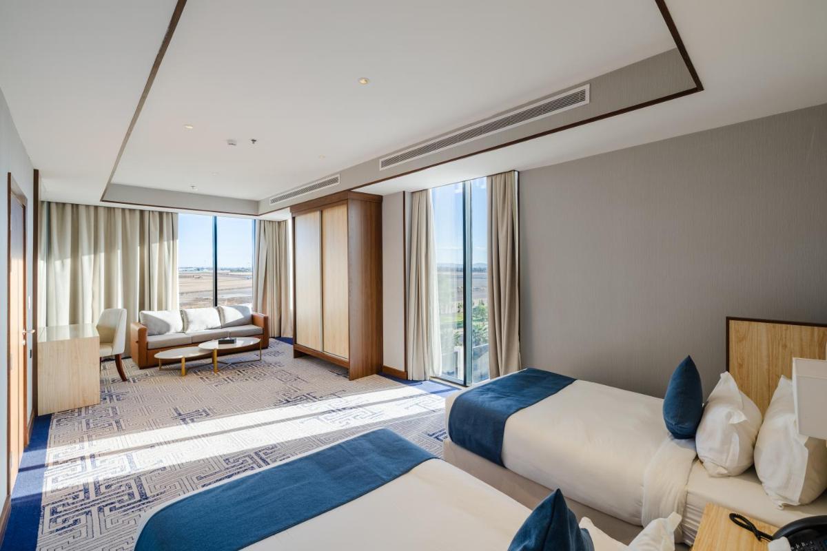 Five Seasons Hotel - Hizvo