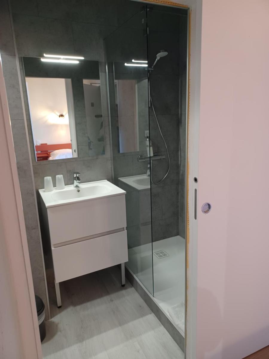 Hotel Le Colibri - Housity