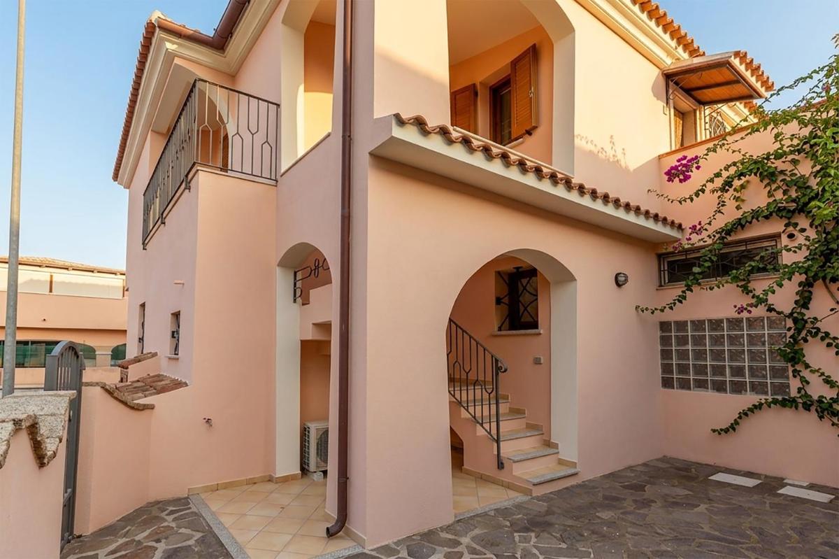 Appartamento Mare Sardegna Porto San Paolo - Housity