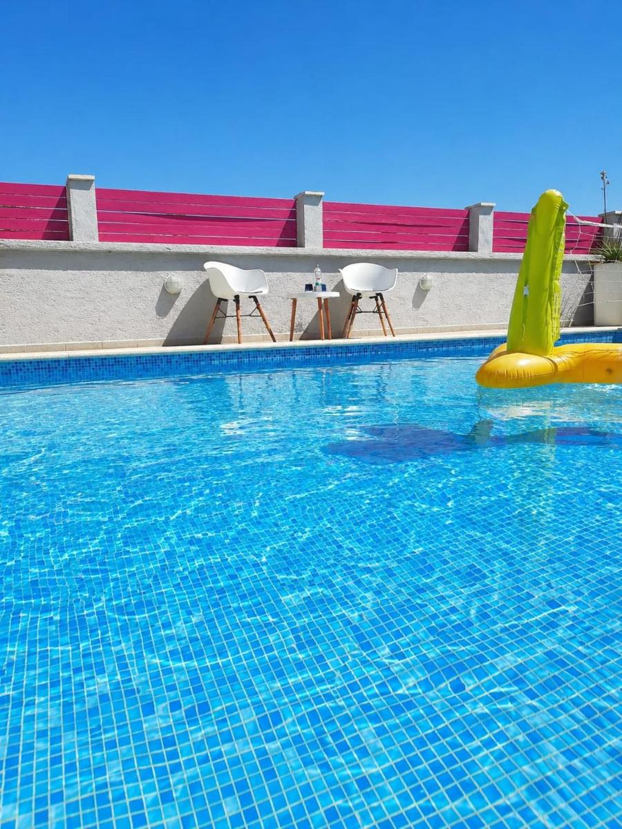 Traum Ferienwohnung mit Pool am Meer, Kroatien, Istrien, Liznjan, Urlaub an der Adria - Housity