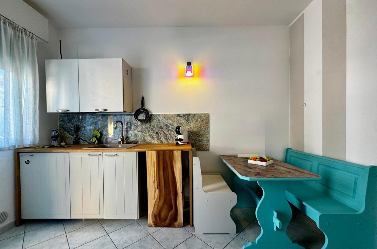 AppArt 21 artistic beach apartment - Housity