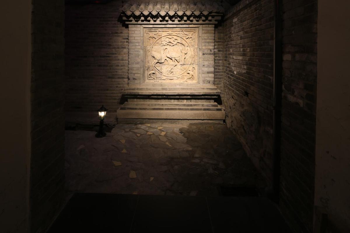 The Great Wall Courtyard Hostel - Housity