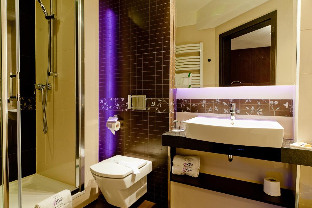 Hotel 3 Trio - Housity