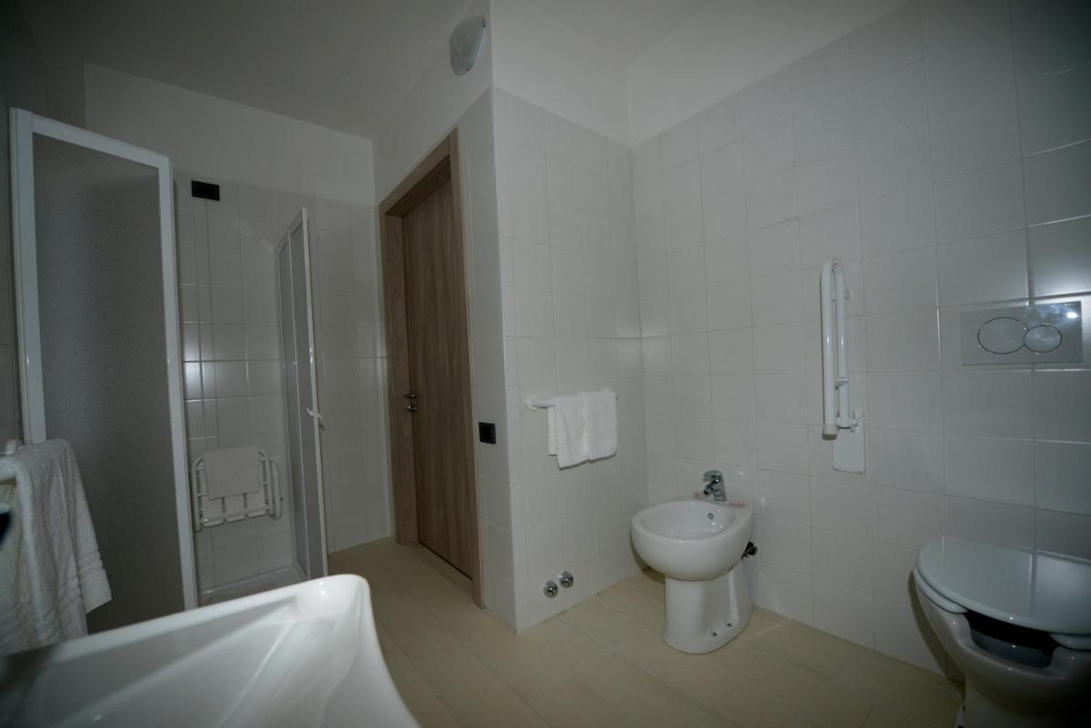 Hotel San Benedetto - Housity