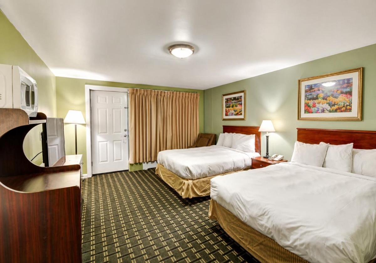 Colonial Motel - Housity