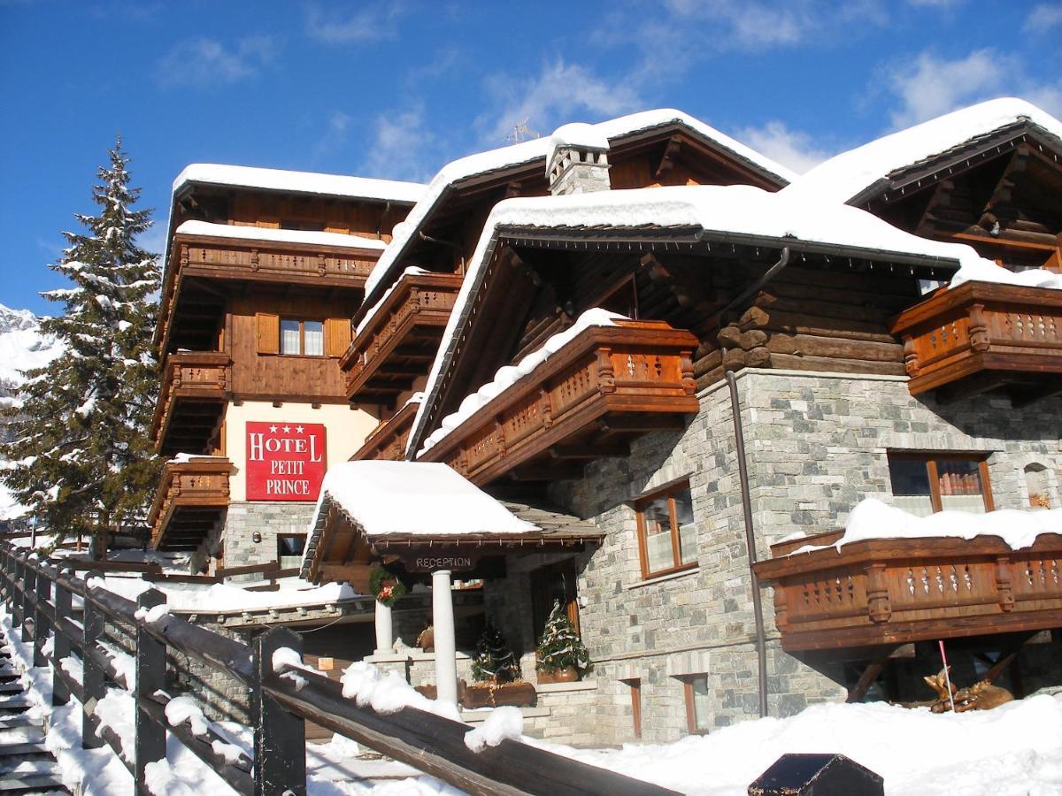 Hotel Petit Prince - Housity