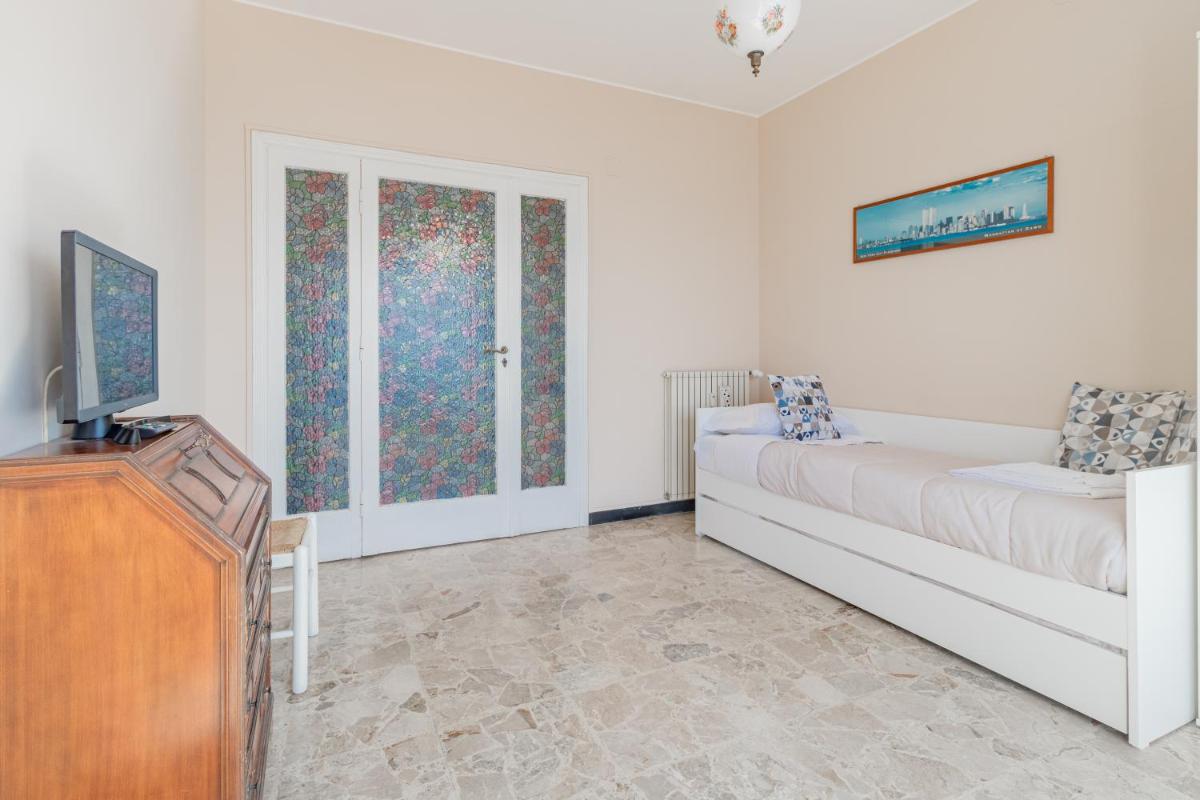 H11 [Arma Vista Mare Panoramica] - Housity