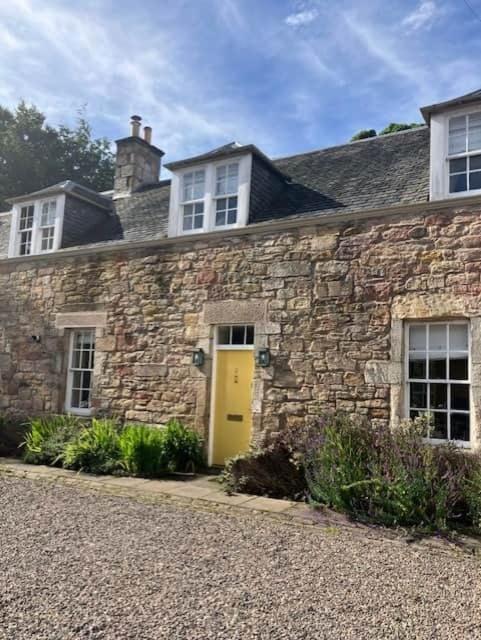 No 2 Stable Yard, Wemyss Castle Estate - Housity