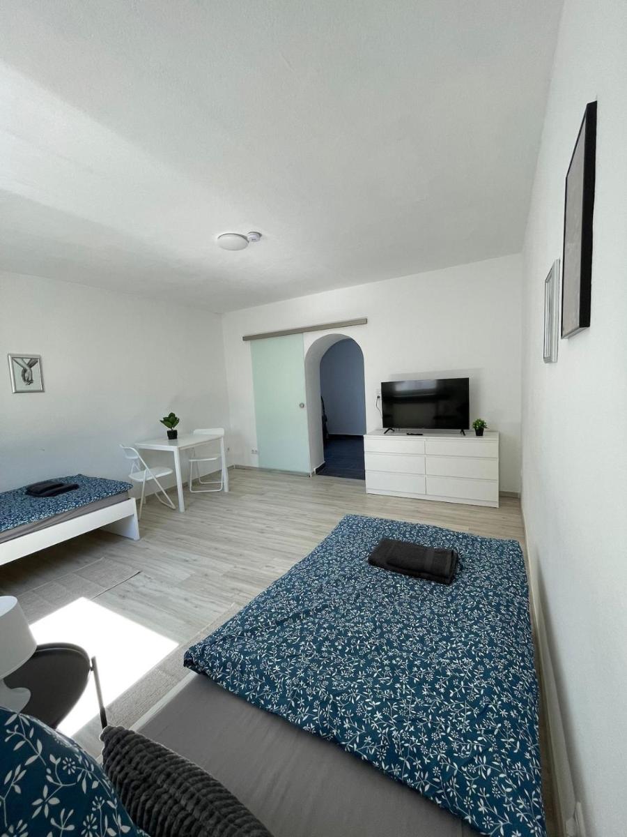 Renoviertes Haus in Ochtendung für 8 Gäste - Housity