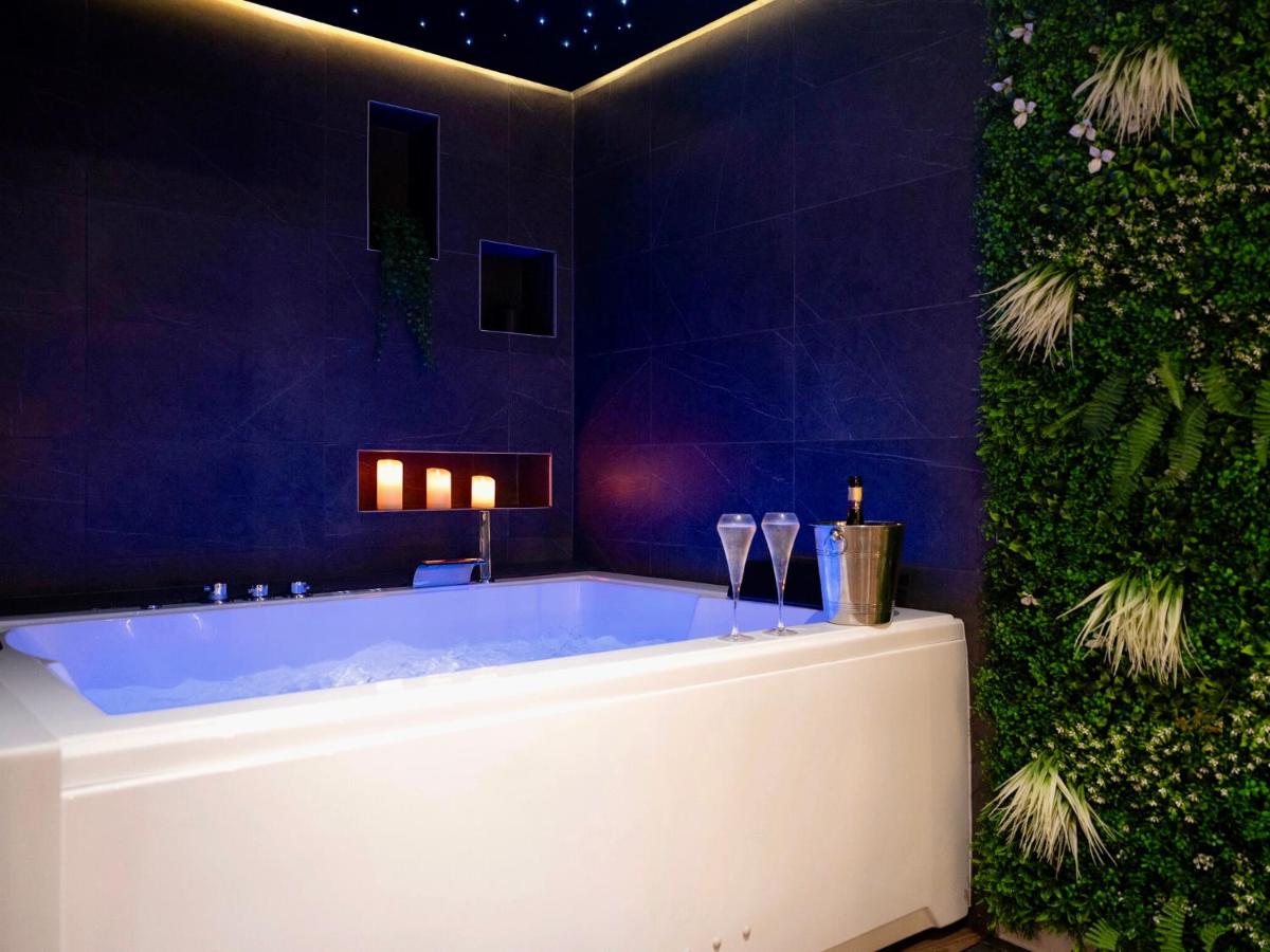 Lorient Love Room Le King Size - Housity