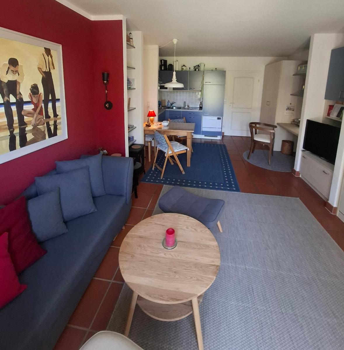 Kleine strandnahe Ferienwohnung auf dem Bakenberg Insel Rügen - Housity