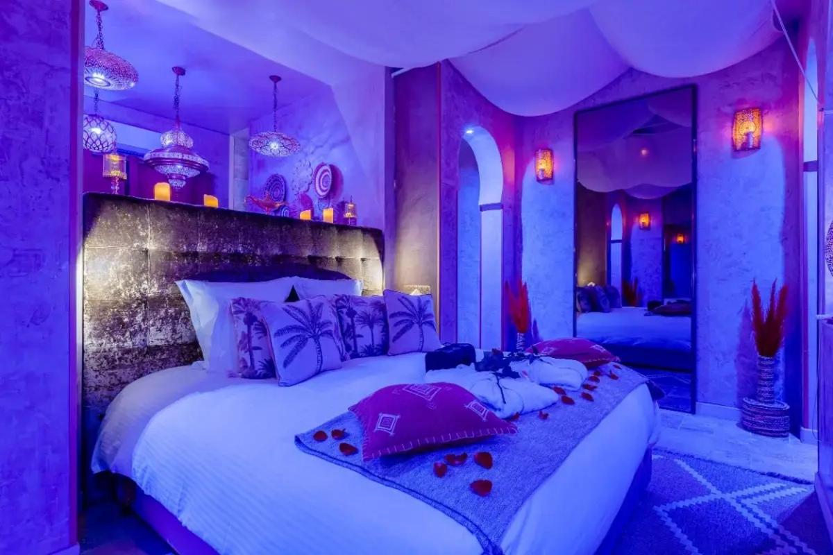 Suite 1001 Merveilles jacuzzi parenthèse intime & relaxante - Housity