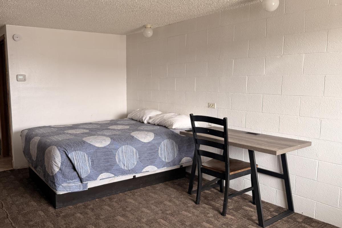 Sands Inn Rock Springs Near I-80 - Housity
