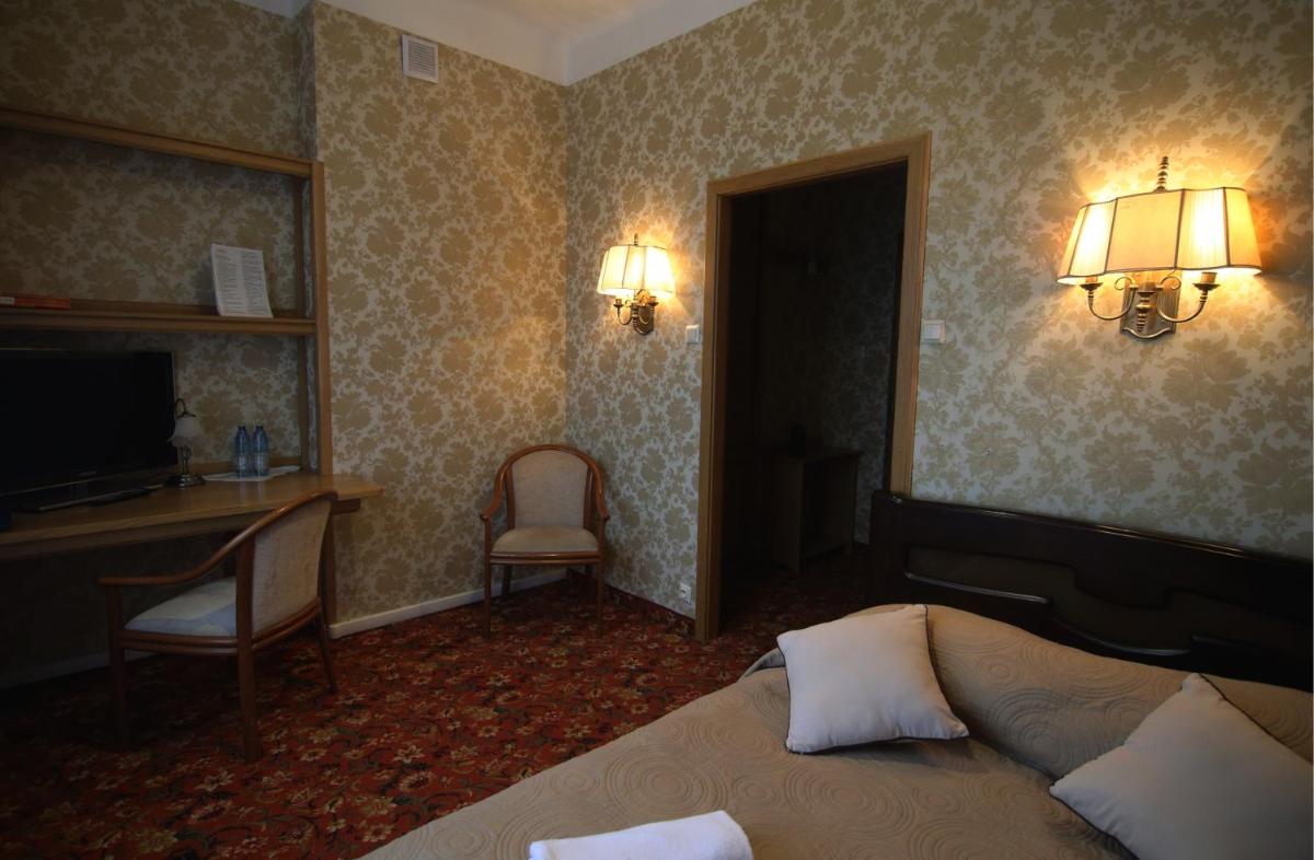 Hotel Plock - Housity